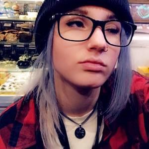 Meet your Posher, Paige